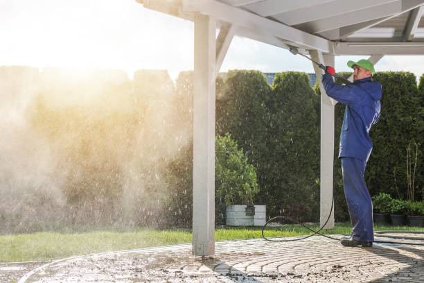 Professional Pressure Washing in Englewood, FL